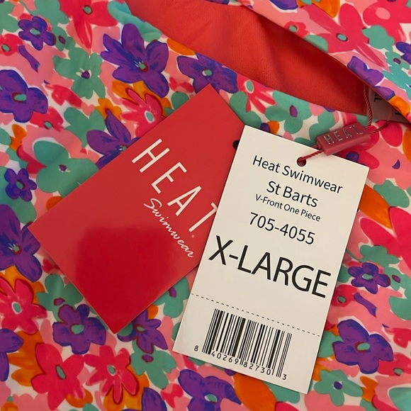 HEAT SWIMWEAR V Neck One Piece St Barts Floral Pattern NWT Women's size XL - Picture 6 of 6